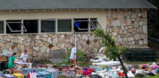 “Profundamente destrozados”: la tragedia en un campamento de niñas por las inundaciones en Texas