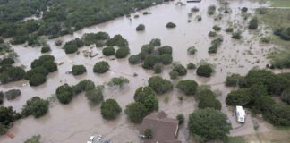 Al menos 109 muertos y más de 160 desaparecidos por las inundaciones en Texas