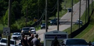 Domingo sangriento en Kentucky: hombre armado irrumpe en iglesia y deja dos mujeres muertas