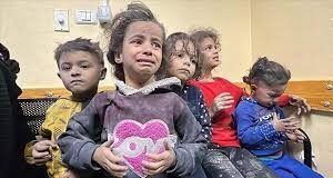 GAZA SIGUE ARDIENDO MIENTRAS TRUMP Y NETANYAHU SE ABRAZAN EN LA CASA BLANCA