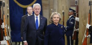 ¿Por qué el Congreso citó a Bill y Hillary Clinton a declarar por el caso Epstein?