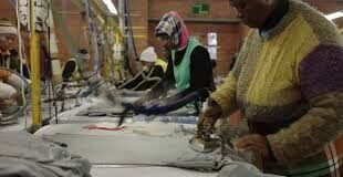ARANCELES: UNA PUÑALADA AL DÉBIL CORAZÓN INDUSTRIAL DE LESOTO
