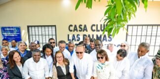 Alcaldía de Santiago entrega remozada Casa Club y cancha en Monte Adentro por RD$19.3 millones