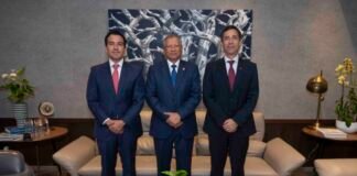 Ejecutivos de Scotiabank visitan al presidente ejecutivo de Banreservas