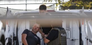 El Gobierno detiene a cientos de venezolanos con TPS pese al fallo que les devolvió el beneficio migratorio | Inmigración en Estados Unidos