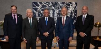 Presidente ejecutivo de Banreservas recibe visita de ejecutivos del BHD