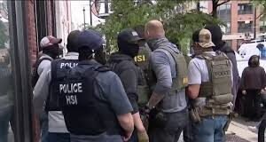 CHICAGO SE ESTREMECE: EL MIEDO CRECE EN BARRIOS INMIGRANTES