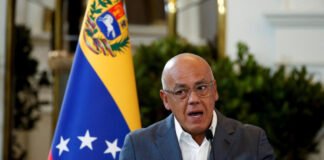 Venezuela alerta a EE.UU. de plan para poner "explosivos letales" en su Embajada en Caracas