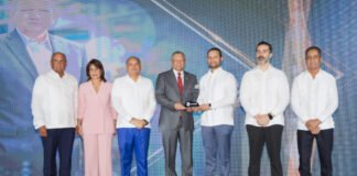 Productores de asfalto reconocen al doctor Leonardo Aguilera por su apoyo al desarrollo del sector