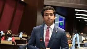 EL NUDO TRIBUTARIO QUE AHOGA EL SALARIO DOMINICANO