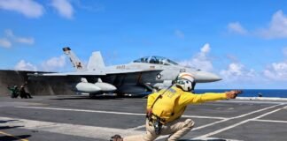 El jefe del Estado Mayor de Estados Unidos visita una base en Puerto Rico, en plena tensión con Venezuela
