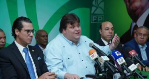 Secretario jurídico de la Fuerza del Pueblo demanda PRM revele nombres funcionarios del narcotráfico