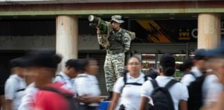 Venezuela recibe más ayuda militar rusa en medio de las tensiones con Washington