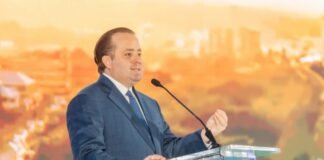 Paliza anuncia en Santiago licitación para la Autopista del Ámbar