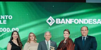 BANFONDESA es galardonado por la BVRD como líder en «Instrumento Sostenible» en los Premios 2025