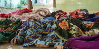 Myanmar: un bombardeo de la junta militar arrasa un hospital y causa más de 30 muertos