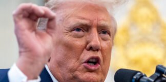 “Venezuela está completamente rodeada”: Trump ordena bloqueo de buques petroleros