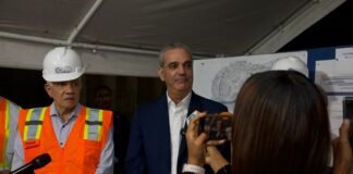 Presidente Abinader realiza visita de supervisión al túnel bajo la Plaza de la Bandera para ver los avances de la obra como parte de la solución vial de la zona*
