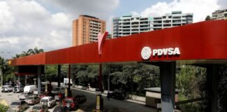 La Audiencia Nacional investiga una red de blanqueo de millones desde Venezuela que implica al dueño de la marca de gafas Hawkers | España