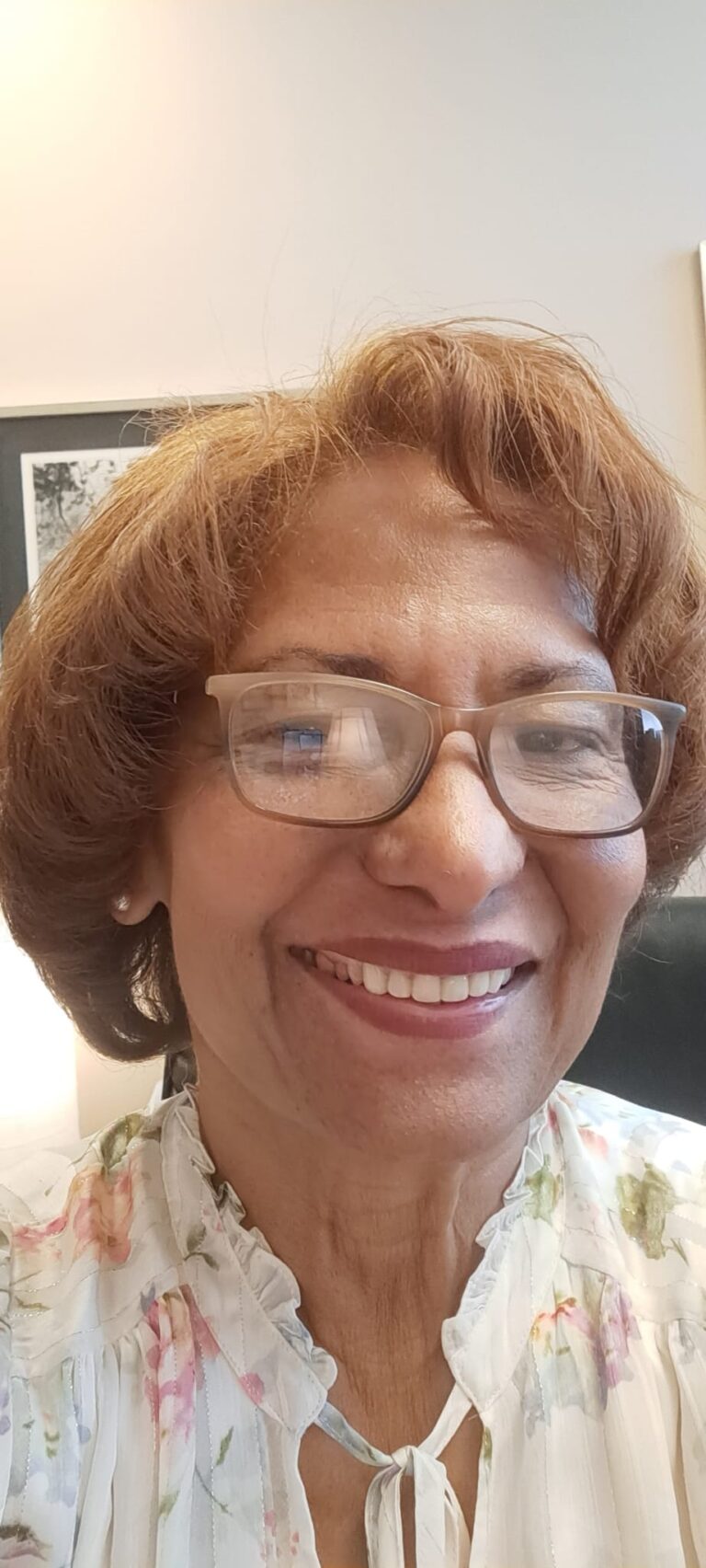 Rosa Reyes, especialista de salud mental, considera que la poesía es terapéutica