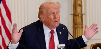 Trump amenaza con aranceles a países que no apoyen sus planes de tomar Groenlandia