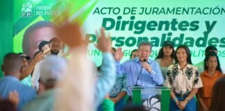 Leonel Fernández retoma agenda de juramentaciones de nuevos miembros de la Fuerza del Pueblo este sábado