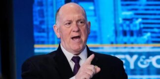 Homan critica las "ciudades santuario"; permanecerá en Minnesota hasta que los "problemas desaparezcan"