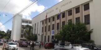 Tribunal impone coerción a mujer ultrajó Himno Nacional