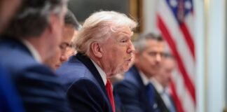 Trump anuncia la reanudación de los vuelos comerciales a Venezuela