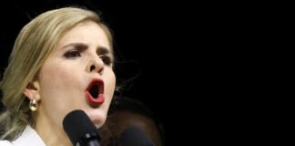 "La tercera república": ¿qué viene para Costa Rica con Laura Fernández en la Presidencia?