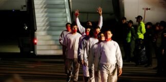 La Administración Trump ha gastado más de 40 millones de dólares en fondos públicos en deportar migrantes a terceros países | Inmigración en Estados Unidos