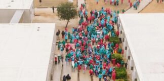 Niños y familias en riesgo: brote de sarampión en centro de ICE en Texas obliga a imponer una cuarentena