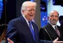 Un chiste misógino de Trump y la efusiva celebración del director del FBI empañan el triunfo olímpico en hockey de Estados Unidos