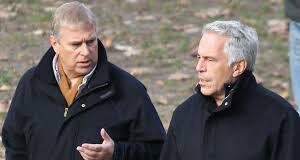 ESCÁNDALO REAL SIN CORONAS