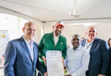 Ayuntamiento de Santiago declara a Juan Luis Guerra “Visitante Distinguido”