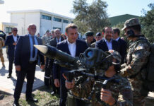 Europa mueve fichas en Medio Oriente: Macron visita Chipre y Putin apoya al nuevo líder supremo de Irán