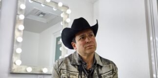 En directo con Bobby Pulido, la estrella de la música tejana que aspira al Congreso de Estados Unidos