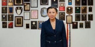 Una congresista demócrata presenta una ley para impedir a Trump lanzar una ofensiva militar en Cuba