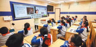 ¿DEBEN PROHIBIRSE LOS CELULARES EN LAS ESCUELAS?