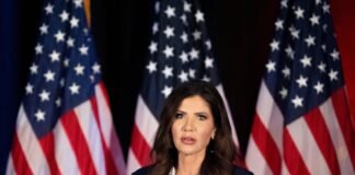 La estrepitosa caída de Kristi Noem, el rostro de la guerra de Trump contra la inmigración | Inmigración en Estados Unidos