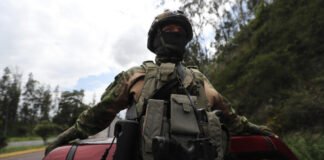 Quito y Washington lanzan operaciones contra "narcoterroristas" en Ecuador