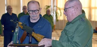 SILVIO RODRÍGUEZ: EL SIMBOLISMO DE LA DEFENSA CUBANA