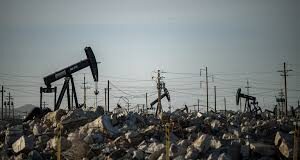 IRÁN REPARTE LEÑA, ISRAEL FRENA EL CARRO Y EL PETRÓLEO SE PONE POR LAS NUBES