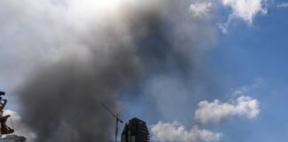 Última hora de la guerra de Estados Unidos e Israel contra Irán, en directo | Trump amenaza con una ofensiva “más fuerte” si falla el acuerdo con Irán y anuncia que las tropas seguirán desplegadas en la región | Internacional