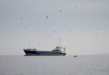 Última hora de la guerra de Estados Unidos e Israel contra Irán, en directo | EE UU se prepara para iniciar el bloqueo del estrecho de Ormuz a partir de las 16.00 | Internacional