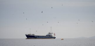 Última hora de la guerra de Estados Unidos e Israel contra Irán, en directo | EE UU se prepara para iniciar el bloqueo del estrecho de Ormuz a partir de las 16.00 | Internacional