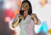 KEIKO FUJIMORI LIDERA SEGÚN BOCA DE URNA EN PERÚ