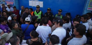Presidenciales en Perú: una caótica jornada obliga a extender el proceso electoral hasta el lunes