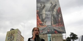 Estados Unidos e Irán aproximan posturas para una nueva ronda de conversaciones, pese a los ataques cruzados | Internacional