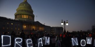 Deportados y retornados: el Gobierno de Trump, obligado a recular por expulsar a ‘dreamers’ | Inmigración en Estados Unidos